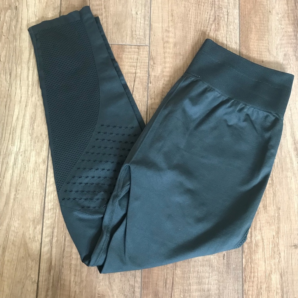 Fabletics Seemless Mid-Rise Jacquard 7/8